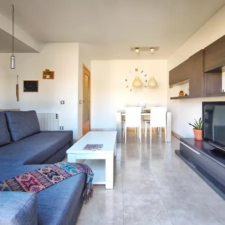 Amplio Y Comodo Con Terraza,