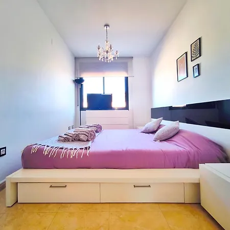 Amplio Y Comodo Con Terraza, Appartamento