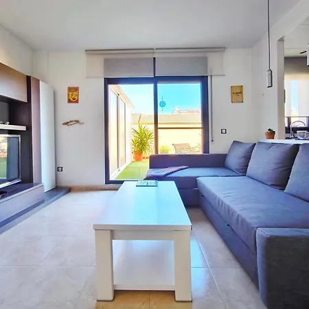 Amplio Y Comodo Con Terraza, *