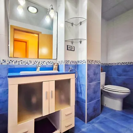 Amplio Y Comodo Con Terraza, Apartment Ulldecona